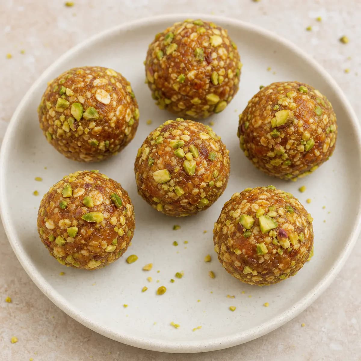 Apricot pistachio energy bites